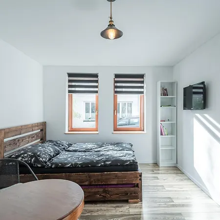 Apartment Elements & Karlos *